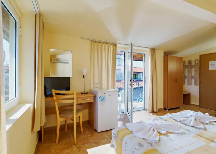 Ξενοδοχείο Complex Duni 3*