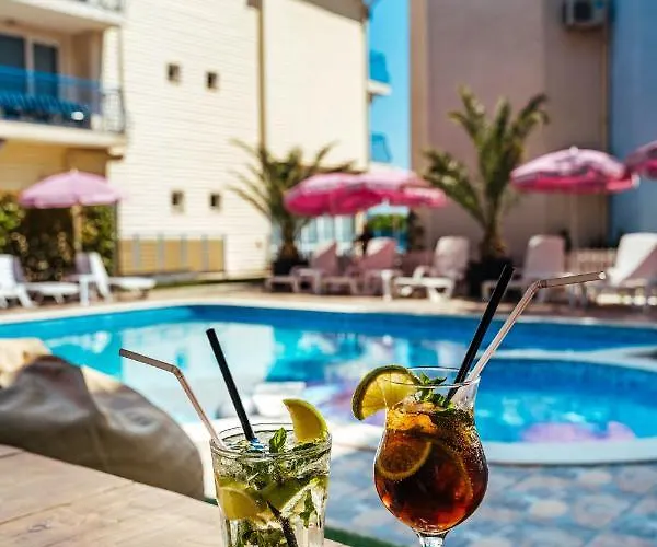 Ξενοδοχείο Complex Duni 3*